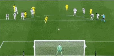 1647476667022064947.gif 点球.gif